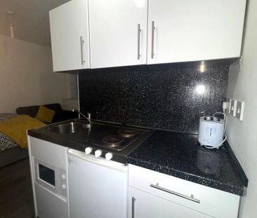 Studio to rent - Photo 4