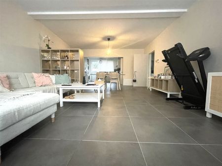 Totaal gerenoveerd GV appartement met tuin te Grembergen - Photo 4