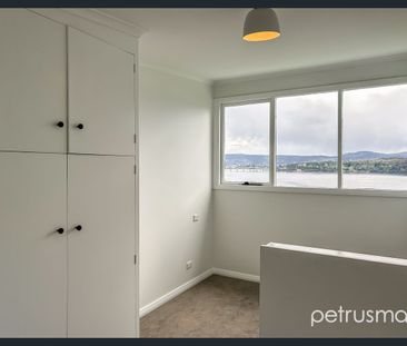 Renovated Family Home - Photo 1