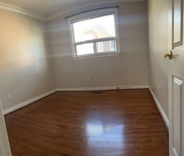 For Lease - 1166 McBride Avenue Unit# Upper, Mississauga, Ontario - Photo 6