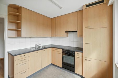 Geräumige 3.5 Zimmer-Wohnung an zentraler Lage - Photo 5