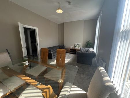 22 University Street, Room 1, All Bills Included, Belfast, BT7 1FZ - Photo 2