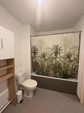 Location Appartement 2 pièces 42m² VILLENAVE D ORNON 33140 - Photo 2