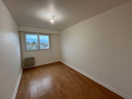 APPARTEMENT T2 A LOUER A ROANNE - PARC DES SPORTS - Photo 2