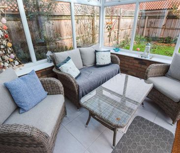 3 bedroom detached house to rent - Photo 4