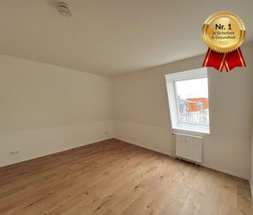 Neu & in Renovierung I Moderne Einbauküche I Tageslichtbad mit Bade... - Foto 1