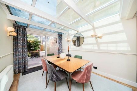 Porchester Terrace, Hyde Park, W2 - Photo 3