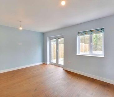 Mathews Court, Warehorne Road, TN26 - Photo 1