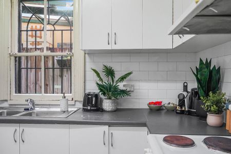 Chippendale - Photo 5