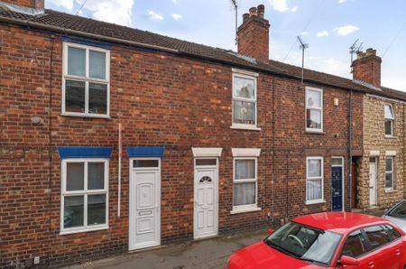 2 bedroom terraced house to rent - Photo 2