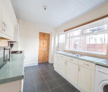 2 bed flat to rent in Simonside Terrace, Heaton, NE6 - Photo 6