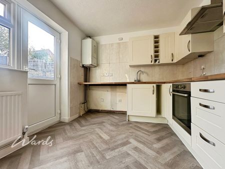 2 bedroom end of terrace house to rent - Photo 5