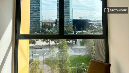 2 room luxury Flat for rent in L'Hospitalet de Llobregat, Spain - Photo 3