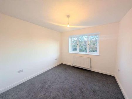 Main Street, Claypole, NG23 - Photo 2