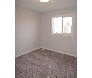 3 Bed 2.5 Bath Duplex For Rent Fort Saskatchewan - Photo 5