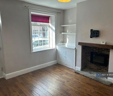 2 bedroom terraced house to rent - Photo 1