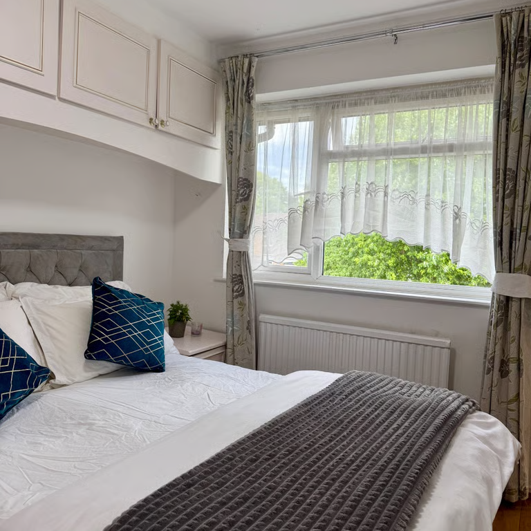 1 bedroom in a house share to rent - Photo 1