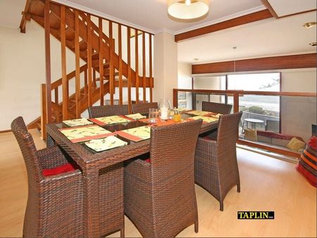 2/26 South Esplanade, Glenelg - Photo 2