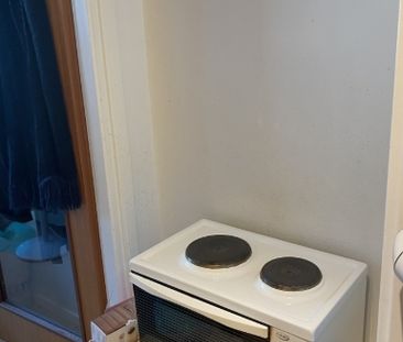 Mysig 1:a med balkong och morgonsol i centrala Vällingby! - Foto 6