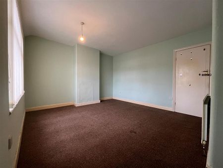 2 bedroom semi-detached house to rent - Photo 4