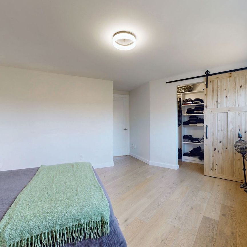 For Lease - 400 Bloor Street Unit# 6, Mississauga, Ontario - Photo 1