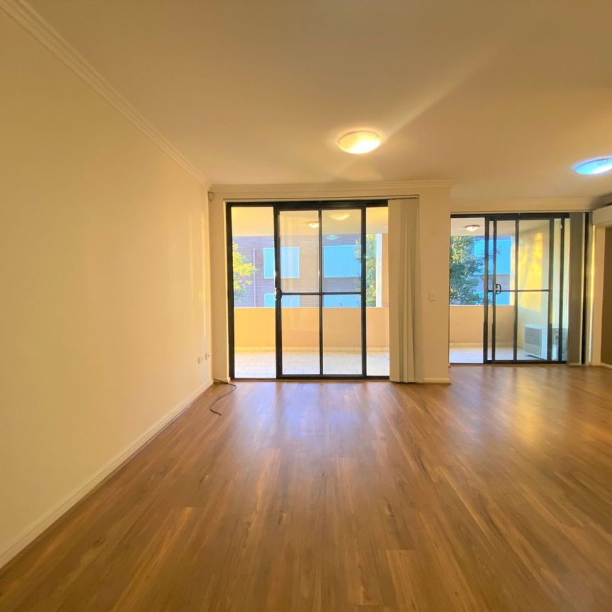 2 Bedroom Apartment with Timber Flooring - Photo 1