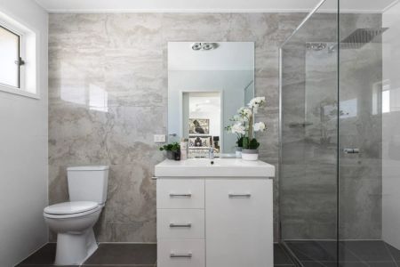 Character Home with Versatile Retreat - Photo 3