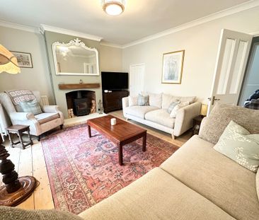 Park Lane, Chippenham - Photo 2