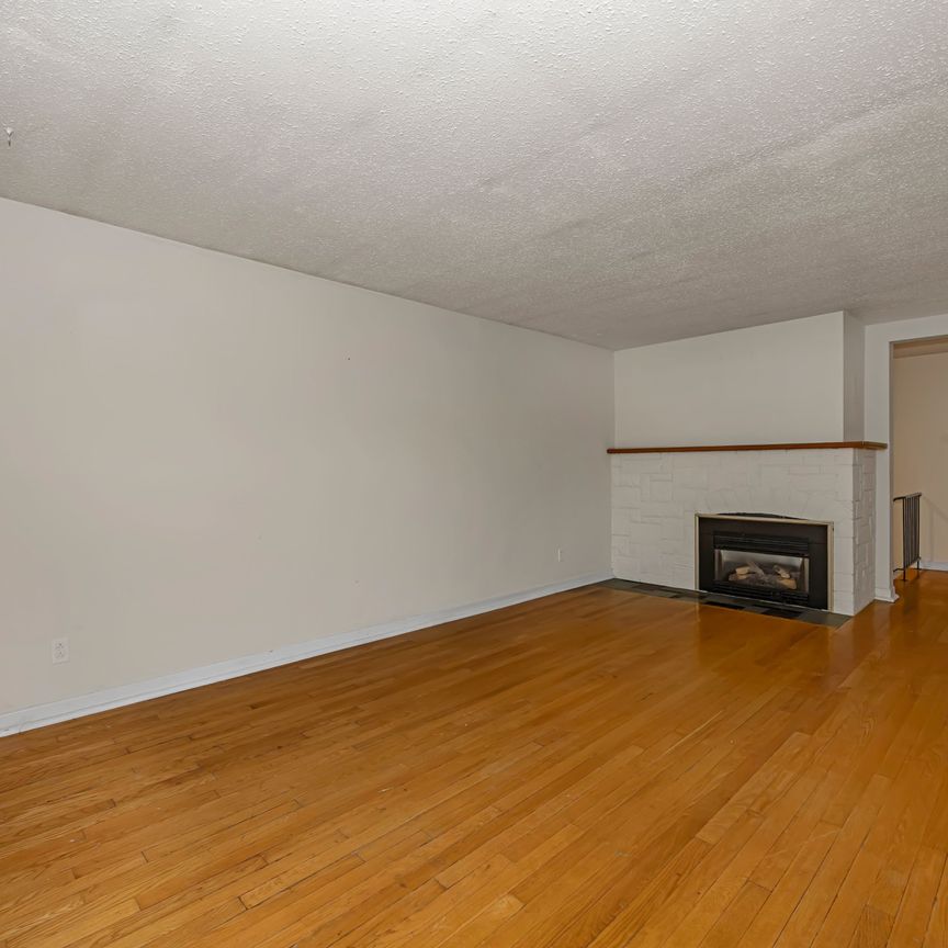 For Lease - 21 SOUTHVIEW Crescent, Cityview - Parkwoods Hills - Rideau Shore, Ontario - Photo 1