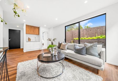Brand-New 4-Bedroom, 4-Bathroom Family Home - Photo 2