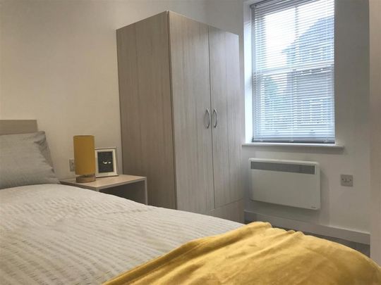 Studio to rent - Photo 1