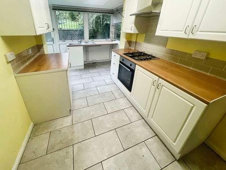 Haydn Terrace, Merthyr Tydfil, CF47 - Photo 5