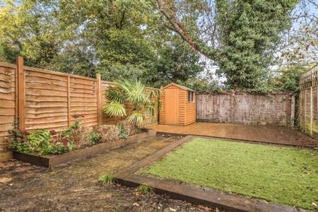 3 bedroom terraced house to rent - Photo 4