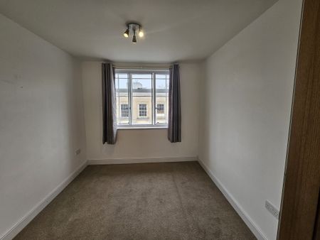 Town Centre, BA20 1RF, Yeovil - Photo 5