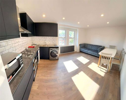 A recently refurbished two bedroom second floor flat. - Photo 1