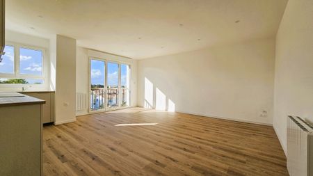 Location Appartement 2 pièces 49m² ROYAN 17200 - Photo 2