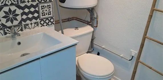 Location appartement 1 pièce - 9.55m² à Valence (26000) - Photo 2