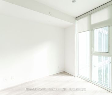 33 Helendale Avenue #712 - Photo 3