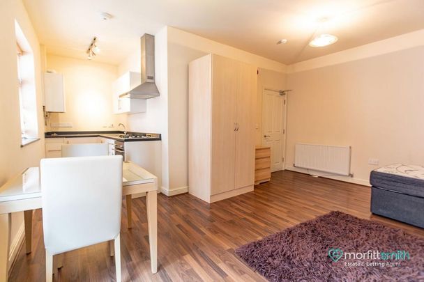 Studio to rent - Photo 1