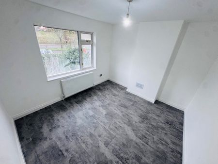 3 Bed Semi-Detached House, Groby Road, LE3 - Photo 5