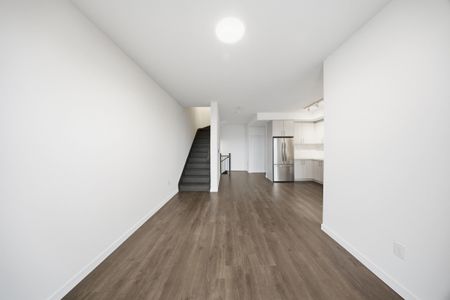 For Lease - 3175 Denison st Street Unit# 14, Markham, Ontario - Photo 4