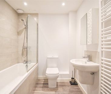 Well presented 2 bedroom apartment to rent in the popular village o... - Photo 6