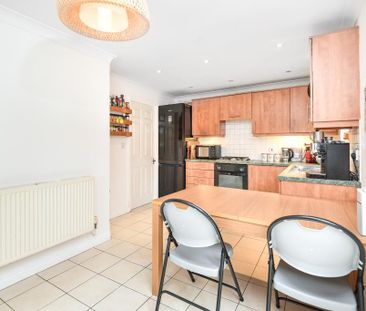 3 bedroom detached house to rent - Photo 6