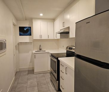 For Lease - 5913 Hemingway Road, Mississauga, Ontario - Photo 2