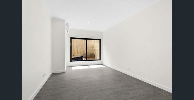 Room 2 and Room 7 for lease - Photo 1