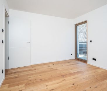 Erstbezug! 4-Zi-Dachterrassenwohnung mit EBK und TG! - Photo 4