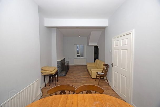 8 Lough Road, Lurgan, BT66 6JE - Photo 1