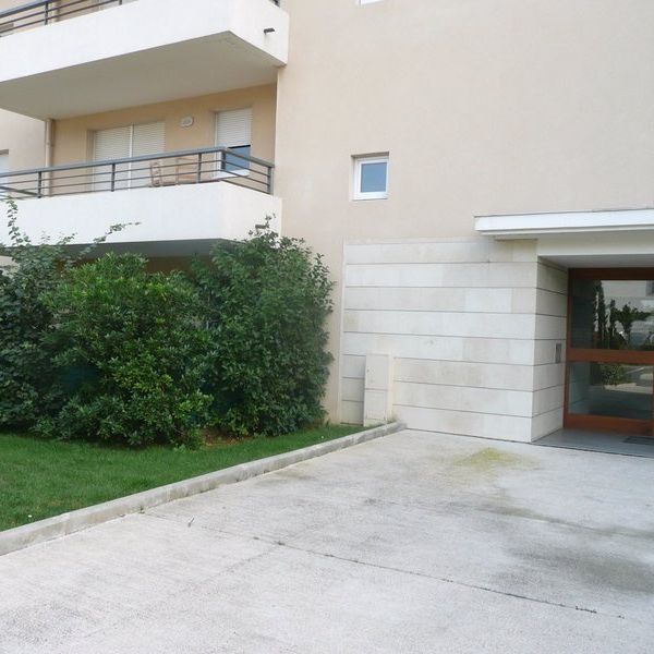 T1 - Photo 1