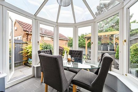 3 bedroom detached house to rent - Photo 3