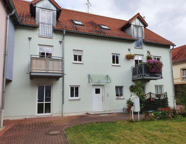 Gemütliche 2-RW, Küche + Bad mit Fenster, Badewanne, Abst.kammer zu vermieten. - Photo 1